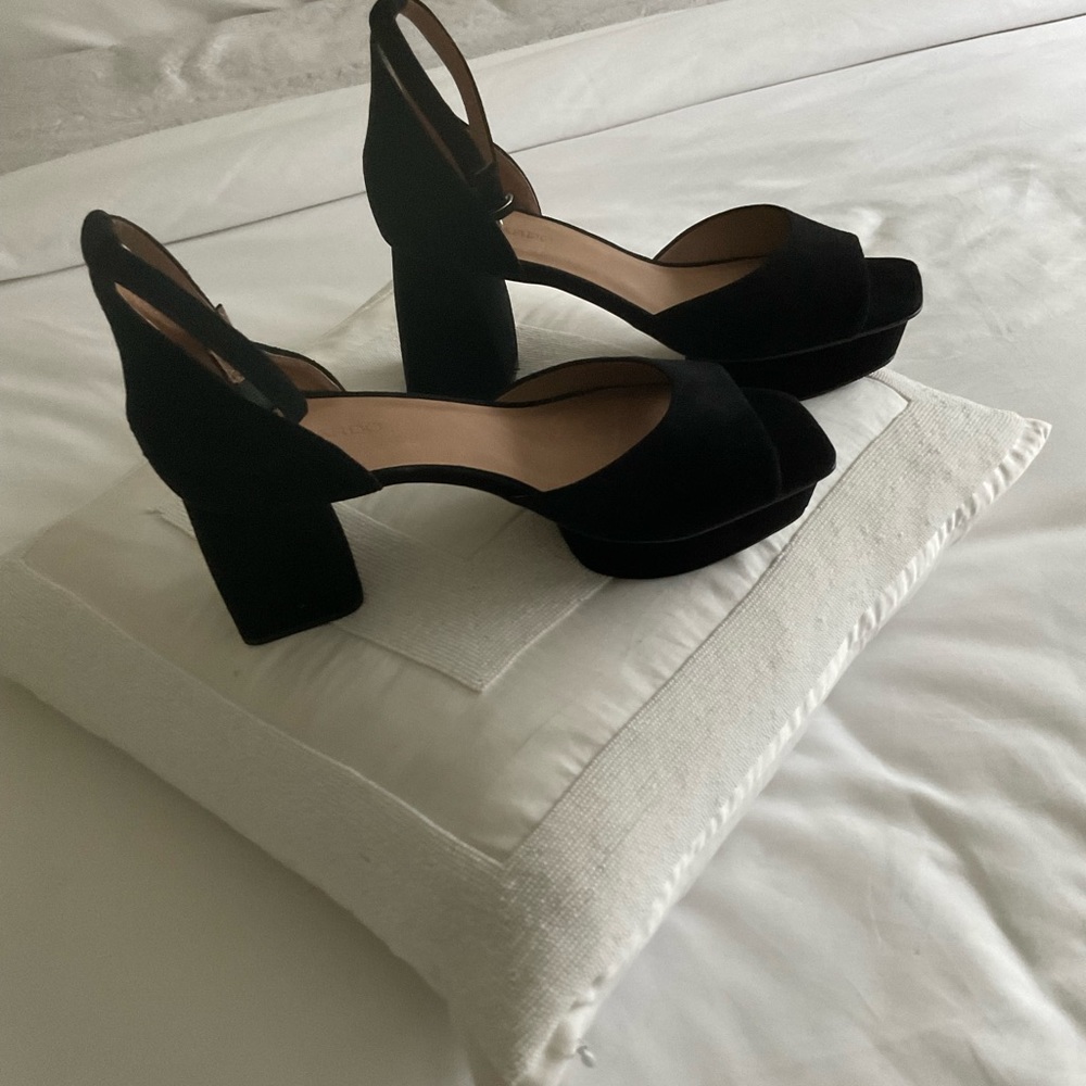 Black suede Fabulous BERNARDO  platform sandals